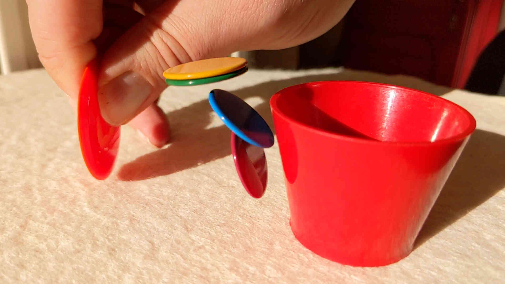 Download video of potting three winks in one shot (slowmo)